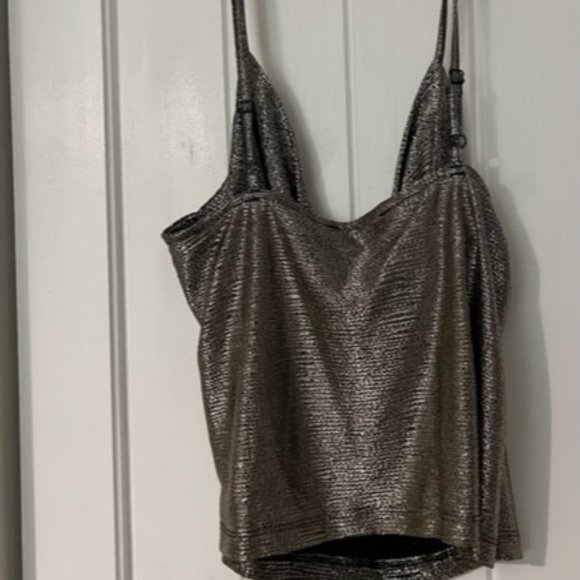 🍉NWT Forever 21 gold metallic cowl neck camisole in size Large - Picture 2 of 5